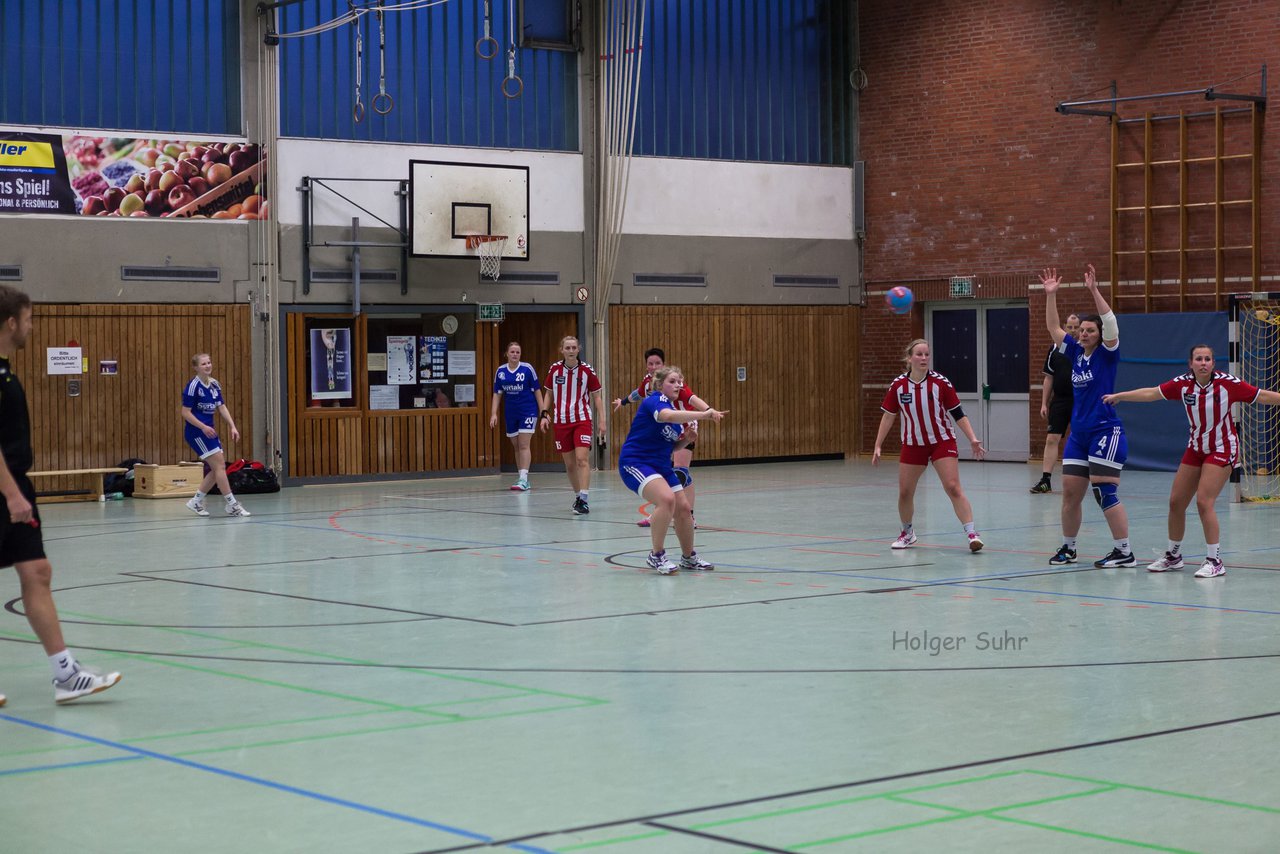 Bild 164 - Frauen Barmstedter TS - Buedelsdorfer TSV : Ergebnis: 26:12